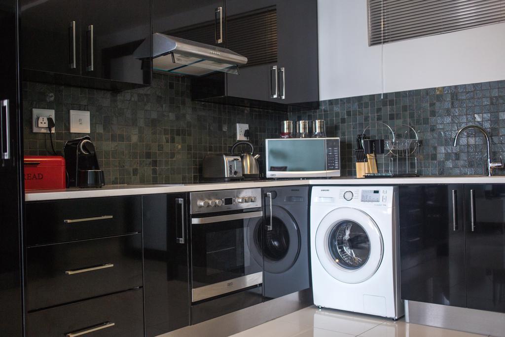 Apartment 64 At 77 On Independence Ave Windhoek Exterior photo